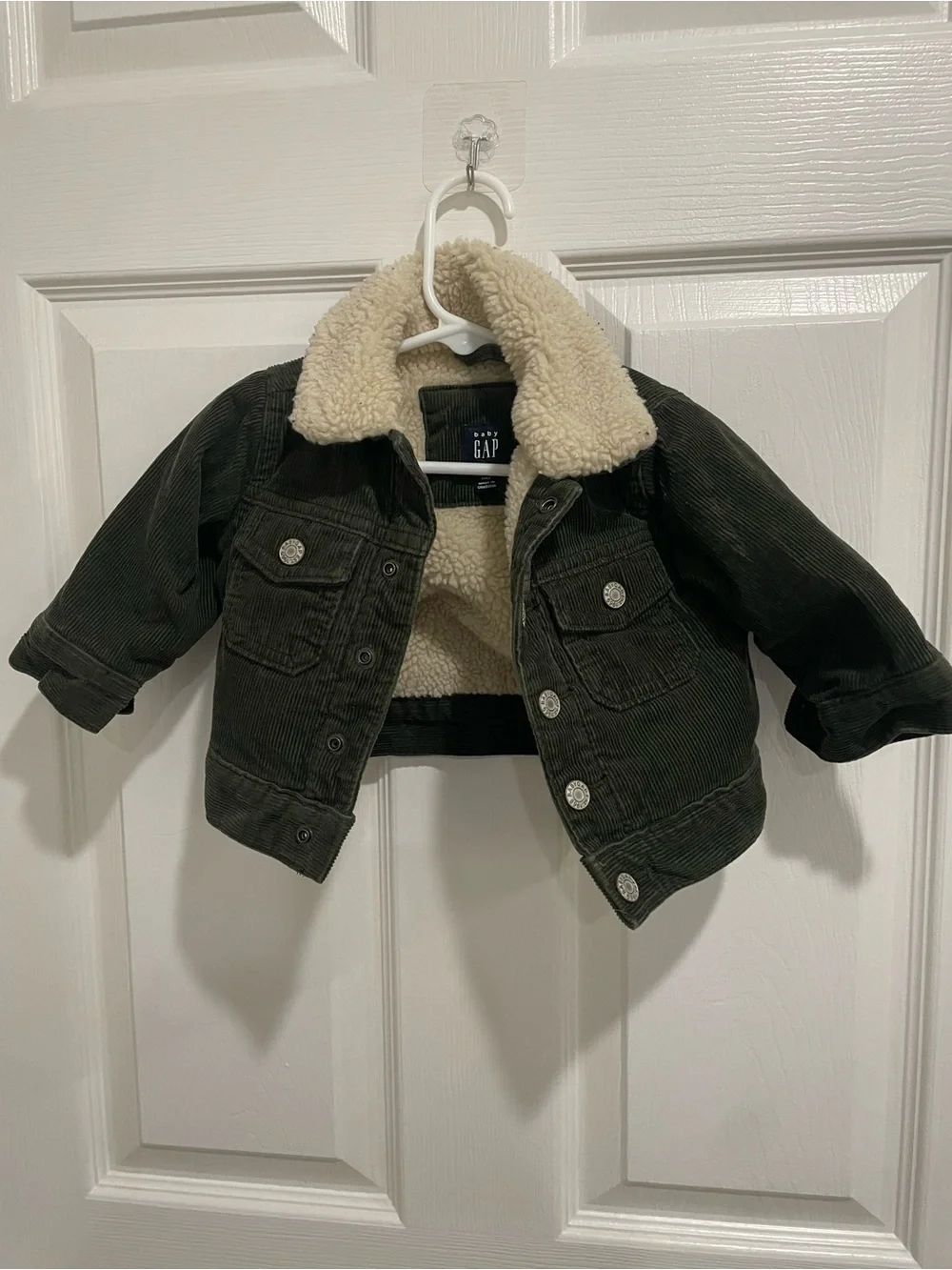 Gap kids Sherpa lined corduroy olive green jacket 0-6 months